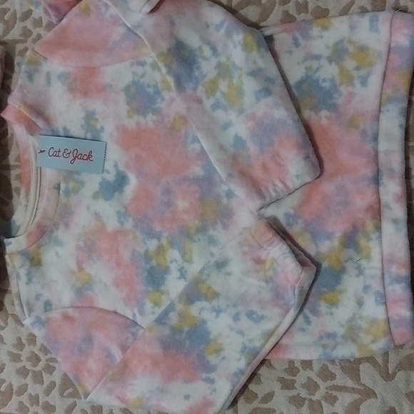 sweater 4 Set 💖💖 - Picture 2 of 6